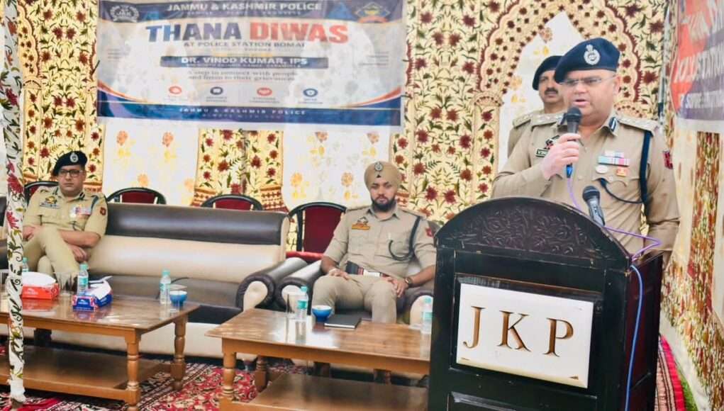 DIG NKR directs Sopore Police to strengthen public outreach, address genuine grievances on priority