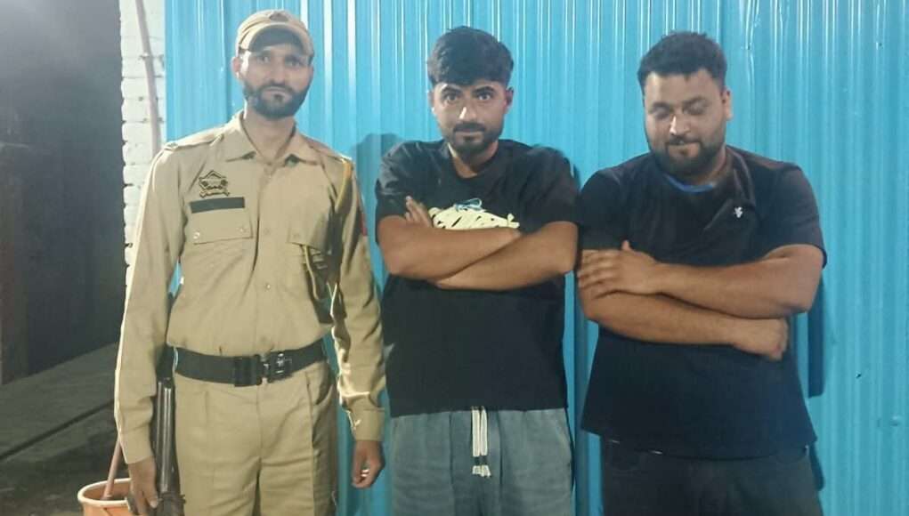 Pulwama Police tighten noose on drug rrade, two peddlers held with 33.5 gms cannabis Pulwama Police tighten noose on drug rrade, two peddlers held with 33.5 gms cannabis