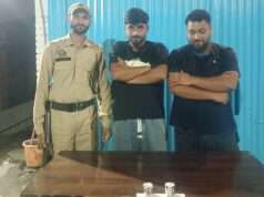 Pulwama Police tighten noose on drug rrade, two peddlers held with 33.5 gms cannabis