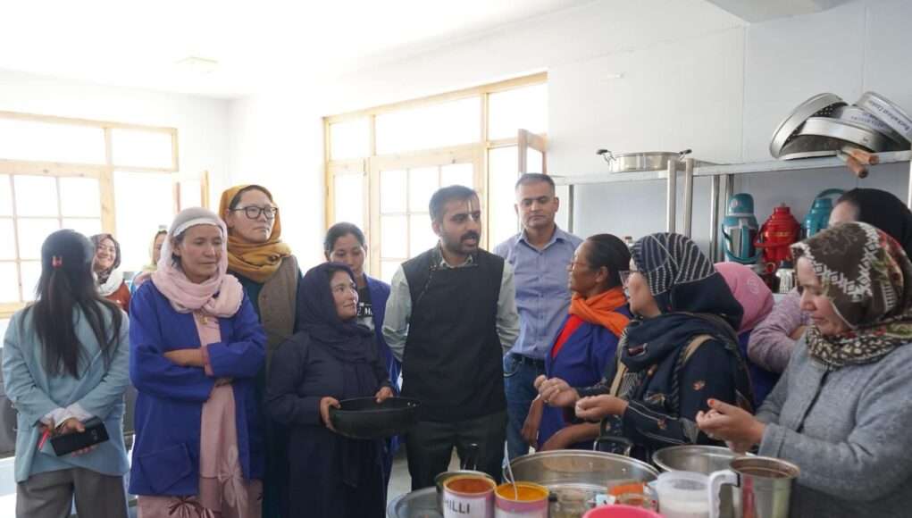 SIHM Leh trains Anganwadi Helpers in hygienic, nutritious meal preparation