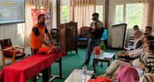 SDRF Qazigund conducts disaster management awareness prog at Degree College Veerinag
