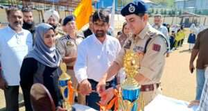 Schoolgirls take centre stage as Handwara Police hosts eight-day Cricket Tournament