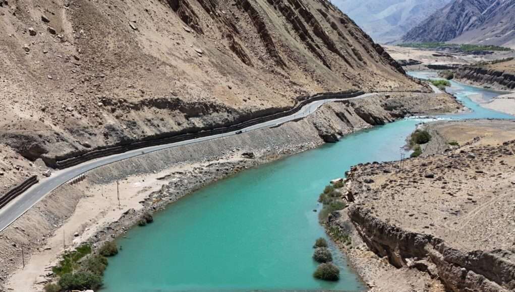 Rock check dams withstand 200-cusec flow in Ladakh, one suffers minor breach Rock check dams withstand 200-cusec flow in Ladakh, one suffers minor breach