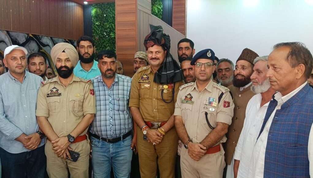 Addl SP Poonch directs intensified checking, surveillance in Bhatadurian