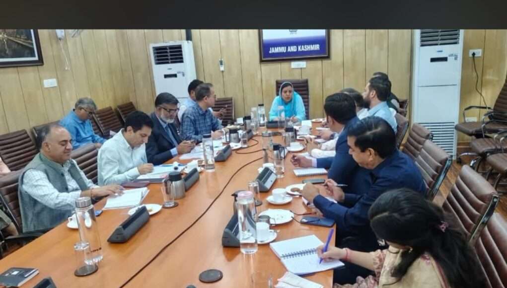 Sakeena Itoo directs time-bound resolution of pending HRM issues in School Education Deptt