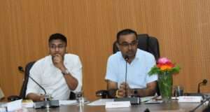 Div Com Jammu directs deptts to ensure foolproof arrangements for Navratra Festival in Katra