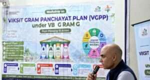 DC Kishtwar leads capacity building workshop on VB-G RAM-G, stresses scientific rural planning