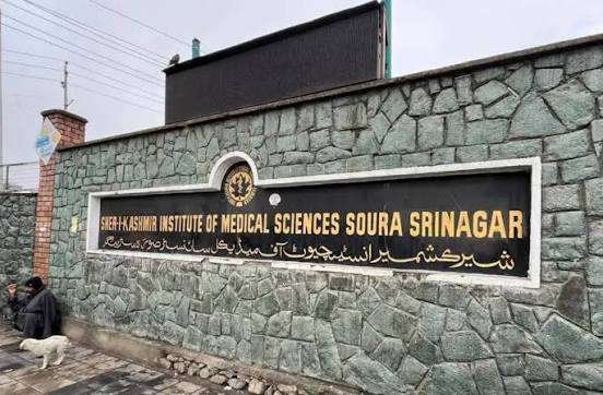 SKIMS MS Farooq Jan attached, Yattoo given additional charge