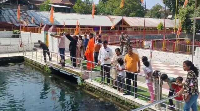 Senior J&K officers pay obeisance at Holy Martand Tirath in Mattan