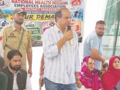 Apni Party leaders visit NHM protesters, express solidarity