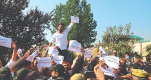 Apni Party stages protest outside Assembly over reservation policy, public issues