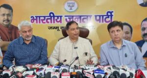 Congress manufacturing lies against Election Commission: Sat Sharma