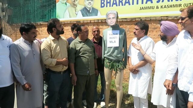 BJP demands unconditional apology from Tanvir Sadiq, holds protests BJP demands unconditional apology from Tanvir Sadiq, holds protests