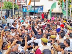 Congress protests, seeks resignation of Chief Election Commissioner
