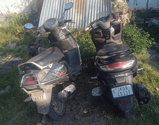 Vilgam Police seizes two motorcycles for lack of documents