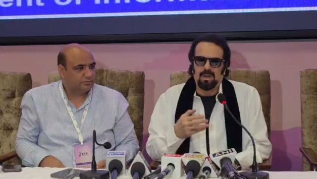 Kashmir film festival can soon compete with Cannes, says filmmaker Akbar Khan Kashmir film festival can soon compete with Cannes, says filmmaker Akbar Khan