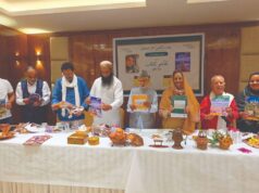 Kashmiri textbooks for Classes 1-5 unveiled in Srinagar under Zabarwan Series