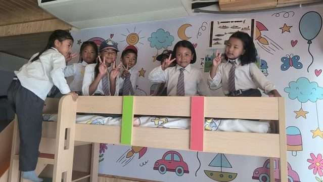 Phey School students explore learning through creativity at DIET Leh Phey School students explore learning through creativity at DIET Leh