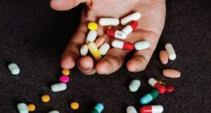 Drugs control body advises against indiscriminate use of painkillers, antibiotics