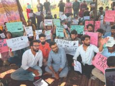 Ruhullah joins veterinary students’ strike, seeks stipend hike