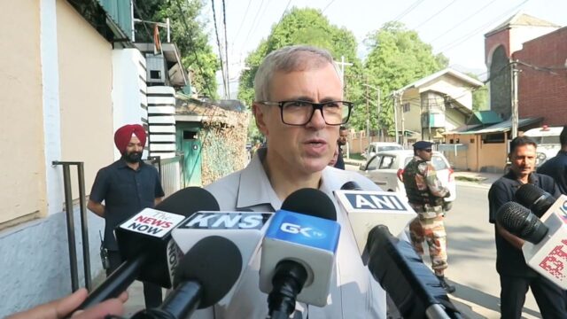 Omar defends Tanvir, says Vande Mataram compliance is statutory