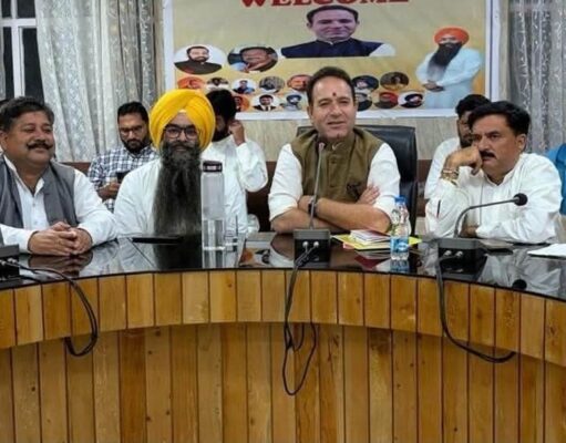 Omar-govt failed to construct individual bunkers approved by Centre: LoP Sunil Sharma