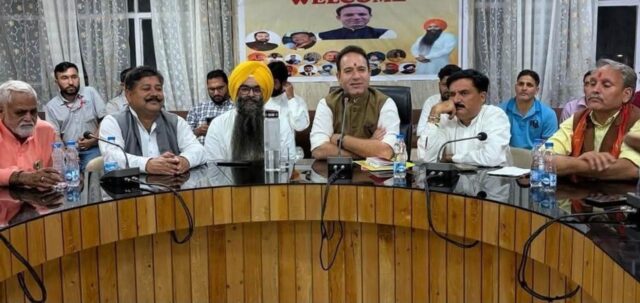 Omar-govt failed to construct individual bunkers approved by Centre: LoP Sunil Sharma