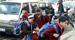 Kashmir parents push for 10 am school timings as Autumn chill intensifies
