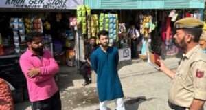 Baramulla Police cracks down on tobacco sale to minors, books violator at Trikanjan