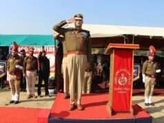 Kulgam pays rich tributes to martyrs on Police Commemoration Day at DPL