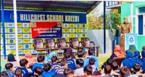 Baramulla Police takes cyber safety message to school students in Kreeri