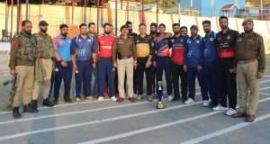 Handwara Police holds martyrs’ tribute cricket match, DPL team clinches title