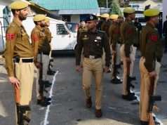 SSP Anantnag inspects Uttersoo Police Station, reviews crime scenario, investigation progress