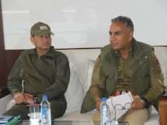 SSP Handwara reviews security grid, calls for enhanced coordination among police, army, CAPFs
