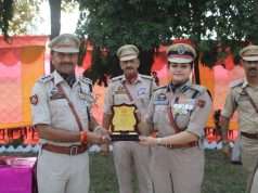 SSP Mohita Sharma honours DySP Bhagwan Dass, two other officers on superannuation at Kathua