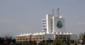 Kashmir University bars professors beyond 62 years from fresh administrative posts