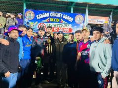Kangan hosts first-ever day-night cricket tournament under floodlights