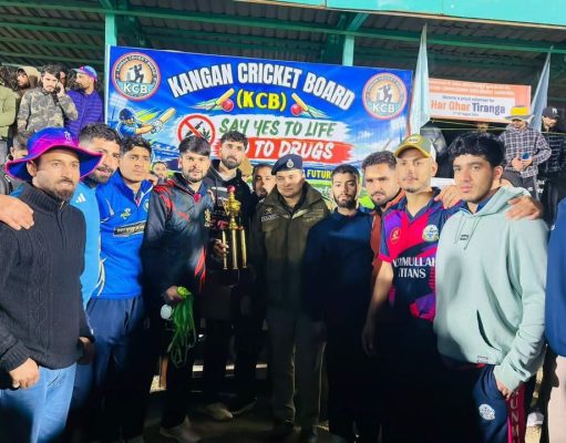 Kangan hosts first-ever day-night cricket tournament under floodlights