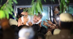 Rahul, Priyanka Gandhi among 250 detained