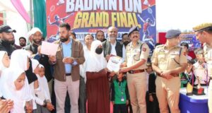 Shopian Police promote girls’ sports through badminton tournament