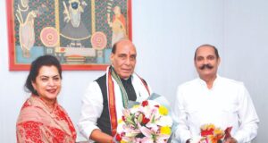 Vikramaditya Singh pays courtesy visit to Rajnath Singh